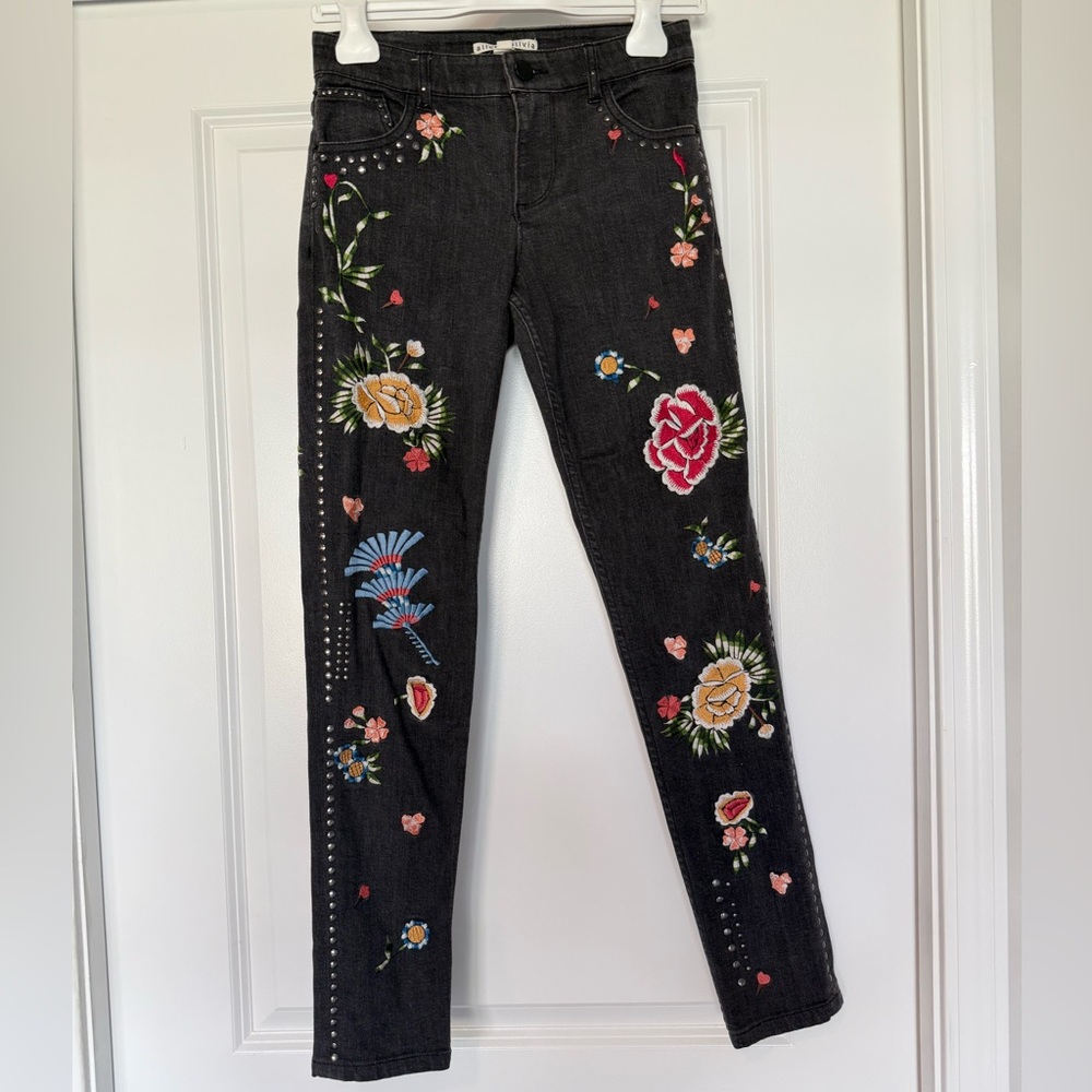 Alice + Olivia Jane Mid-Rise Floral Embroidered Skinny Jeans
